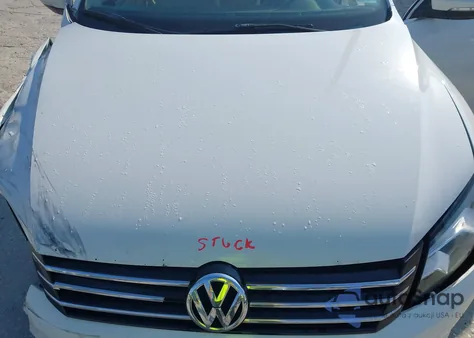 2012 Volkswagen Passat 2.5L Se z USA, uszkodzony, nr VIN 1VWBP7A31CC085002